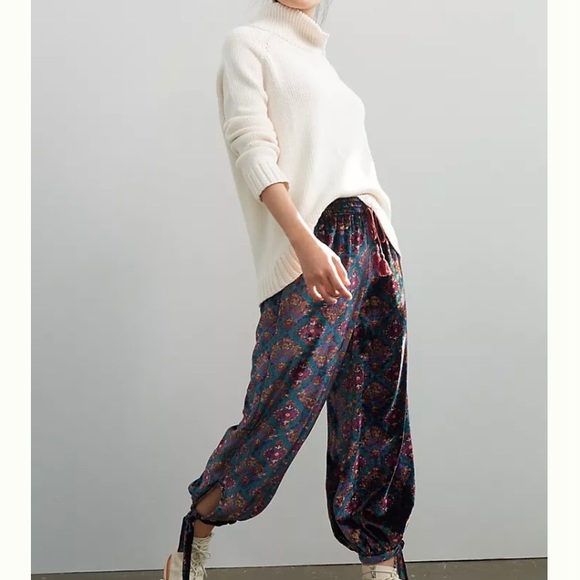 Anthropologie Pants - Percie Velvet Harem Pants indigo